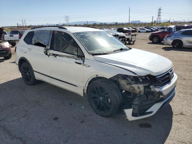 Vin: 3vvcb7ax1nm038645, lot: 53868295, volkswagen tiguan se r-line black 20224