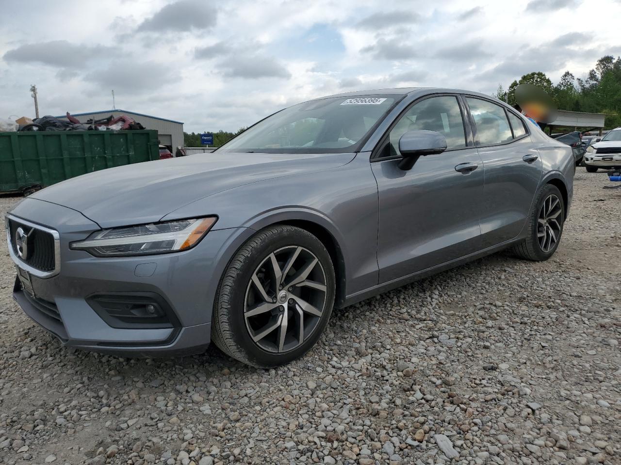 VOLVO S60 T5 MOMENTUM