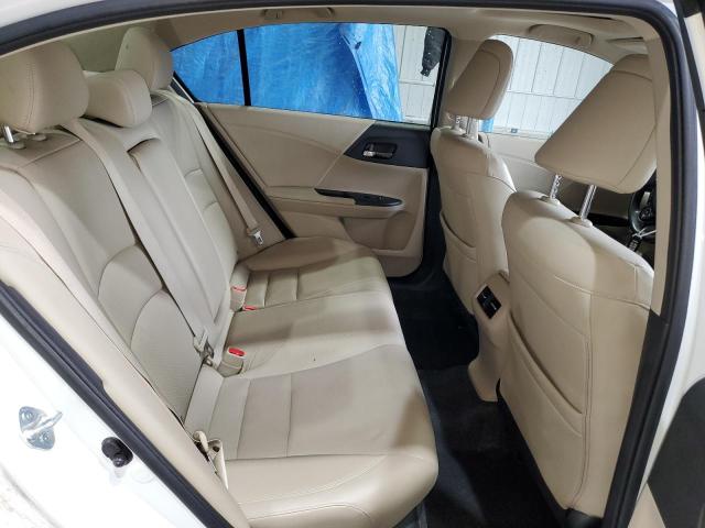 2017 HONDA ACCORD TOU - JHMCR6F74HC006001
