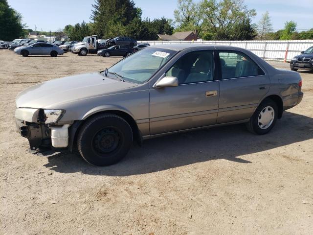 TOYOTA CAMRY CE