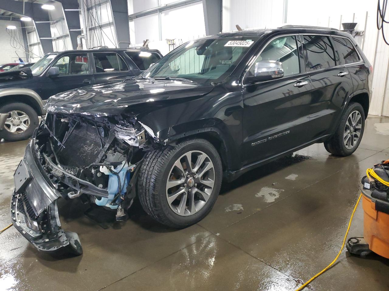 JEEP GRAND CHEROKEE OVERLAND