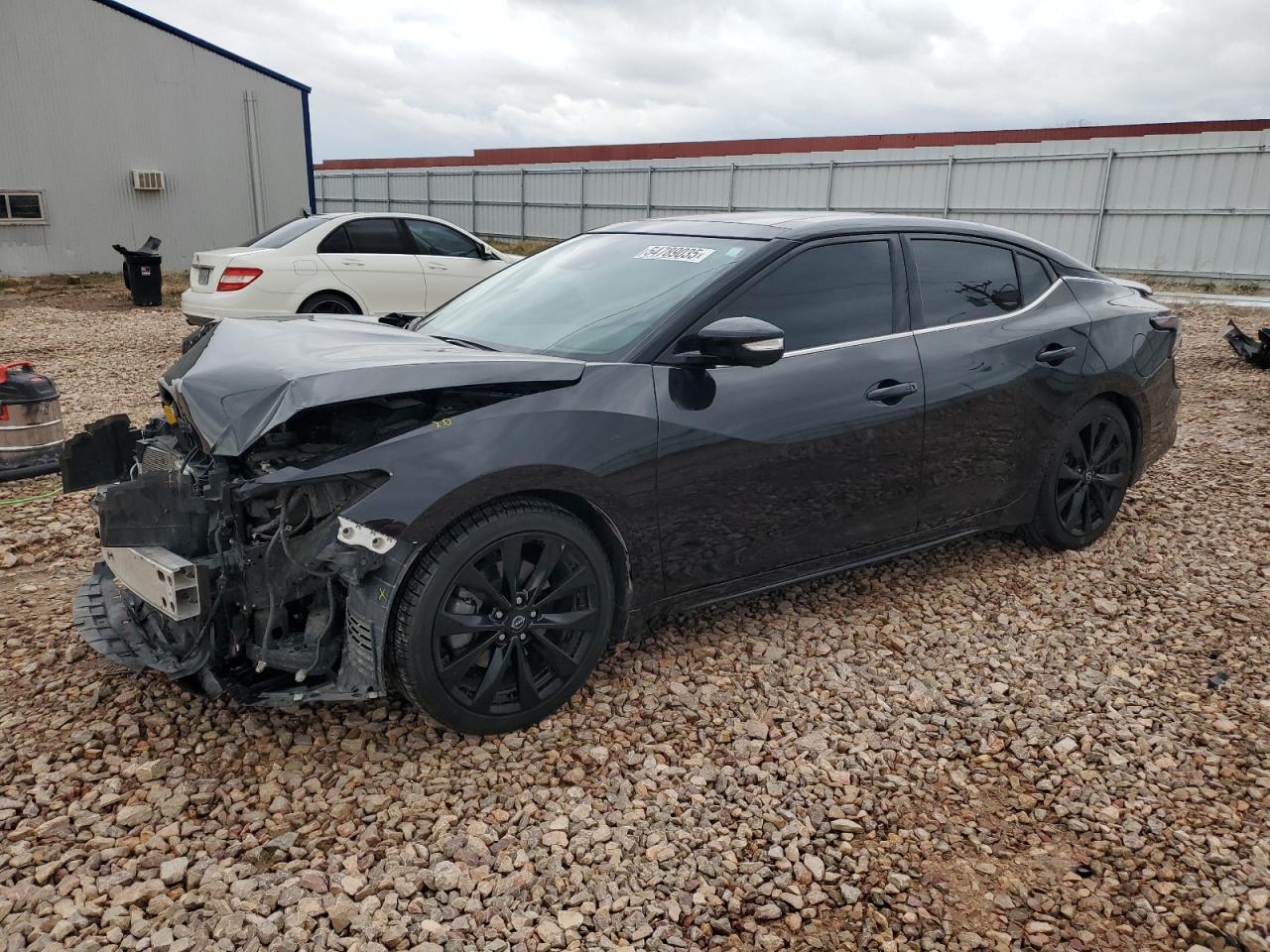 NISSAN MAXIMA SR