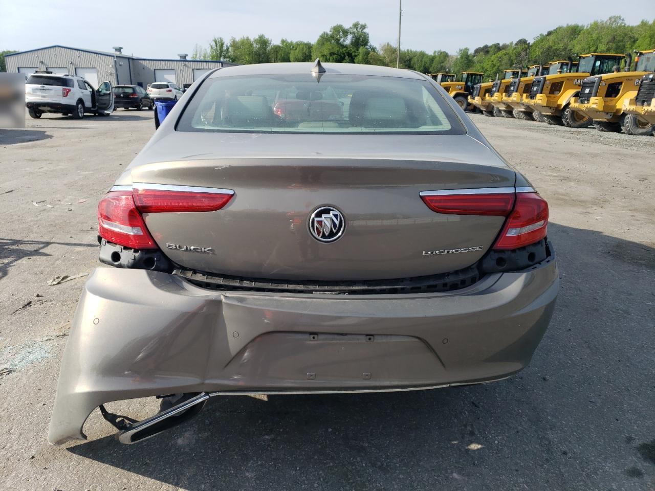 BUICK LACROSSE ESSENCE