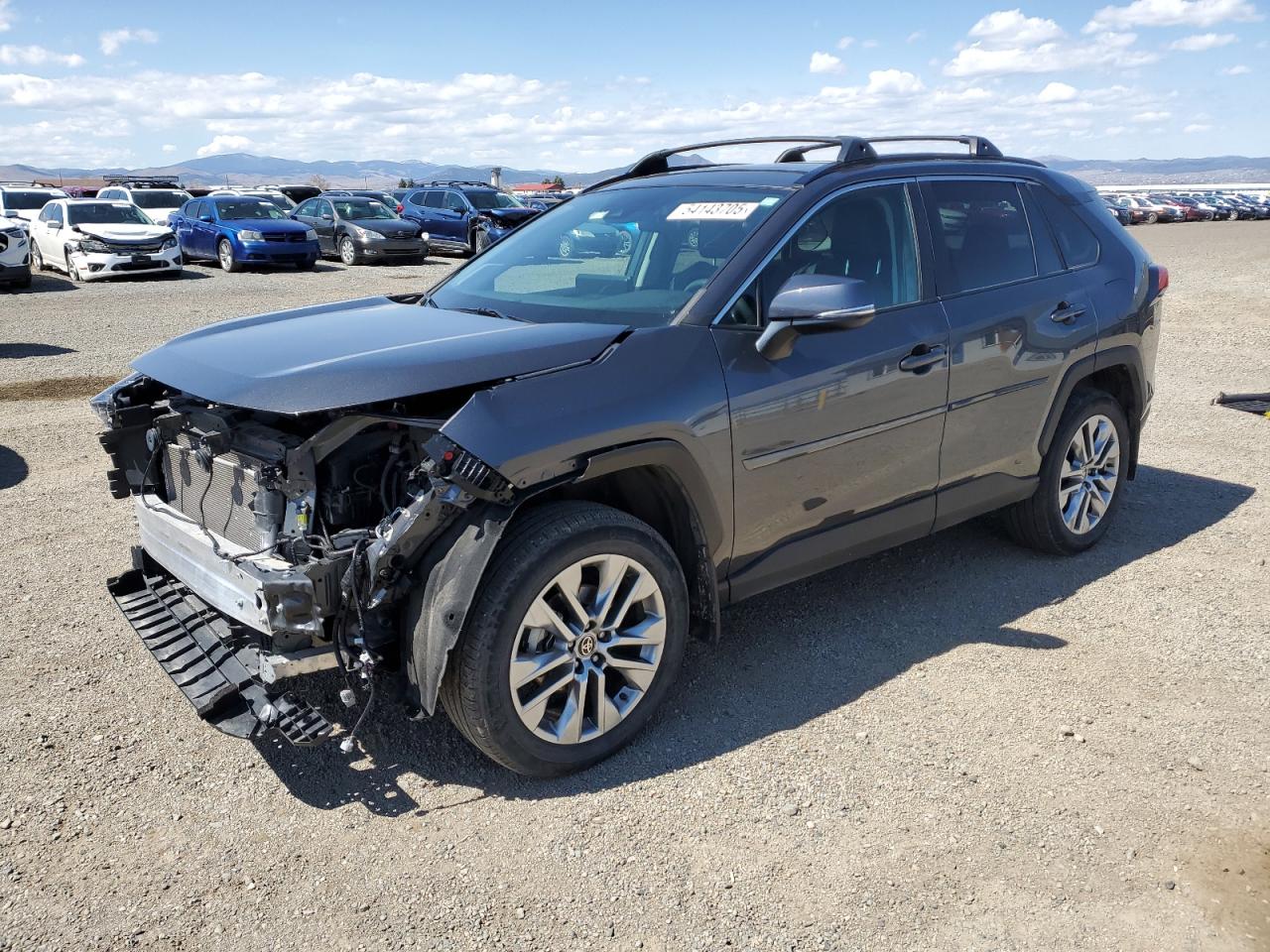 TOYOTA RAV4 XLE PREMIUM