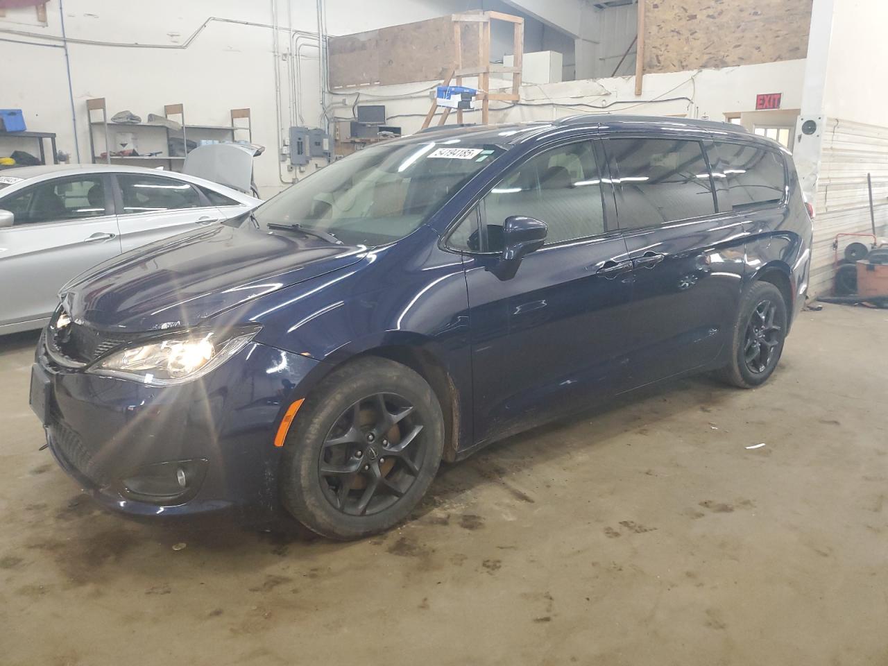 CHRYSLER PACIFICA TOURING L