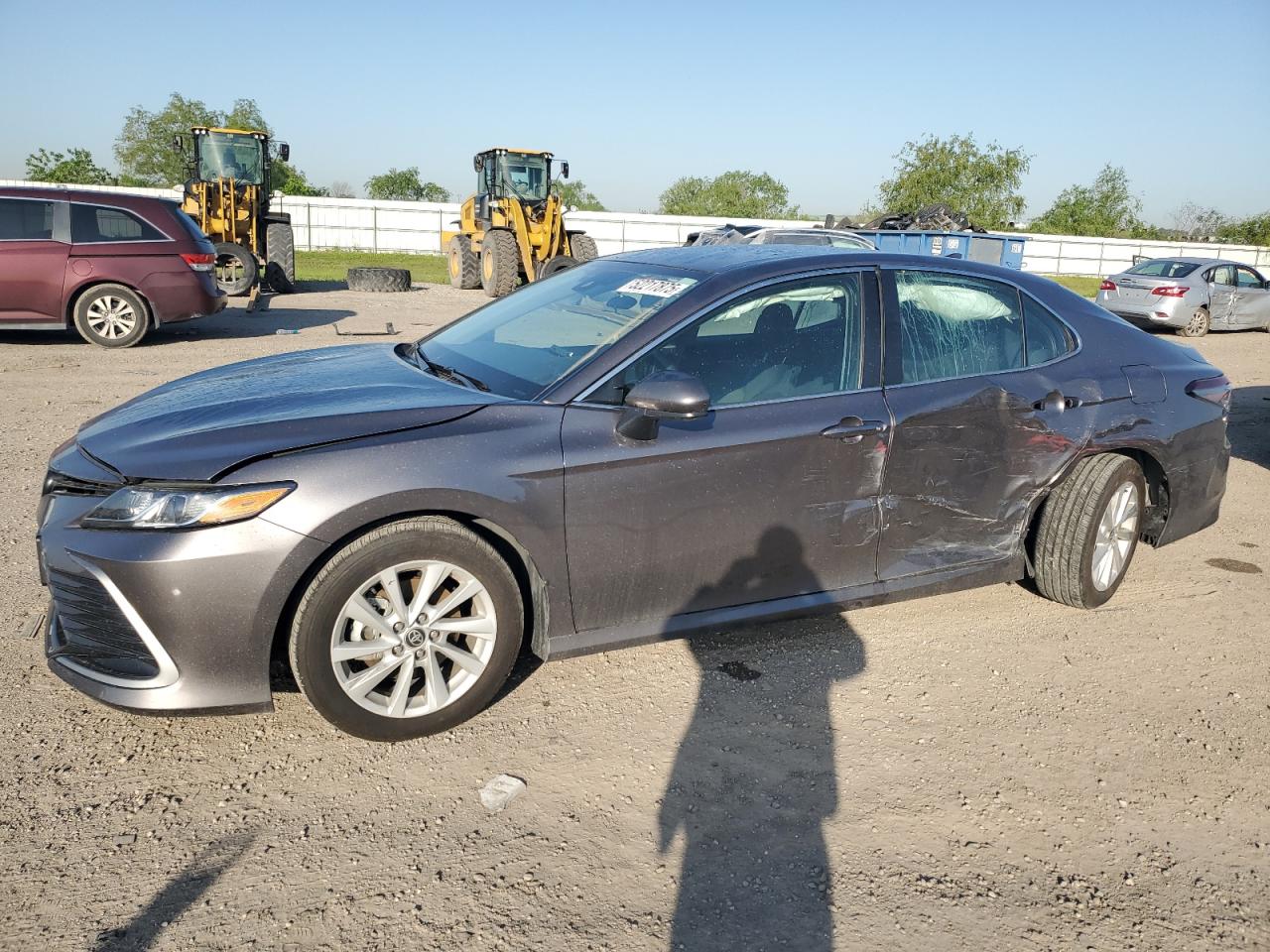 TOYOTA CAMRY LE