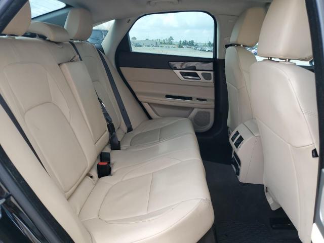 2017 JAGUAR XF PREMIUM SAJBJ4BV9HCY37427