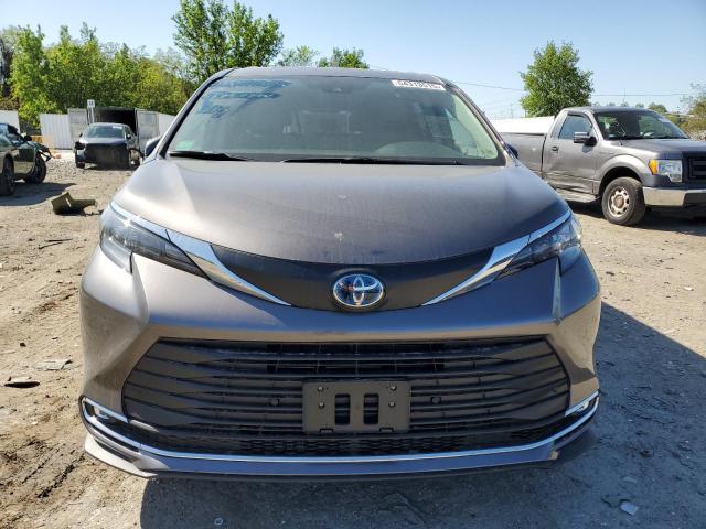 2024 TOYOTA SIENNA XLE 5TDYSKFC1RS149845