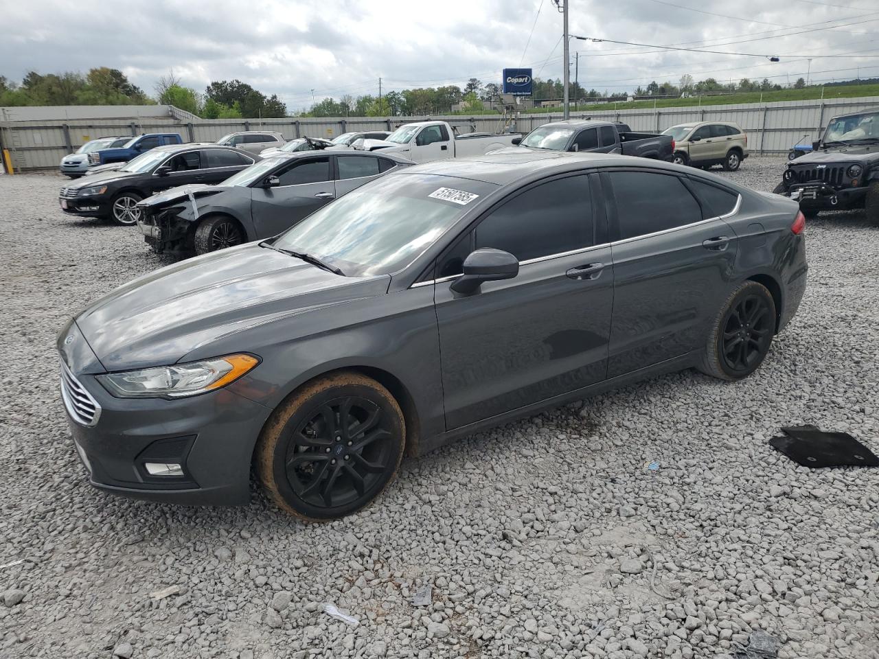 FORD FUSION SE