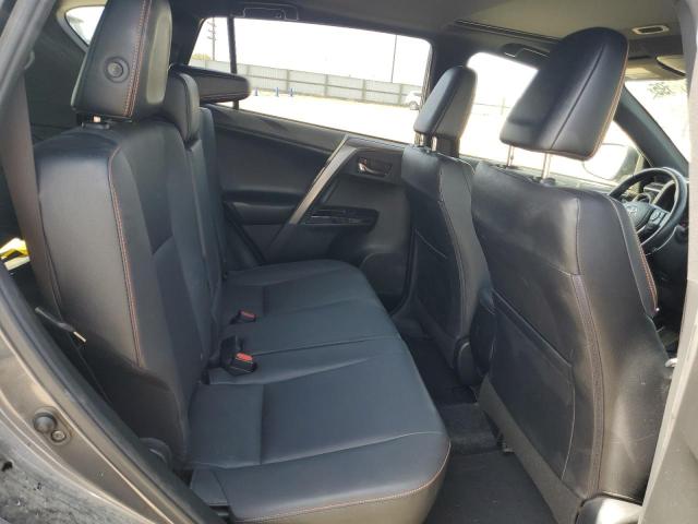 2018 TOYOTA RAV4 SE - JTMJFREV1JJ188938