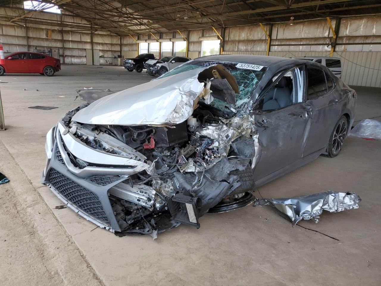 TOYOTA CAMRY L