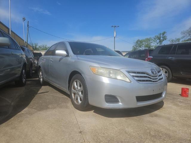 TOYOTA CAMRY BASE