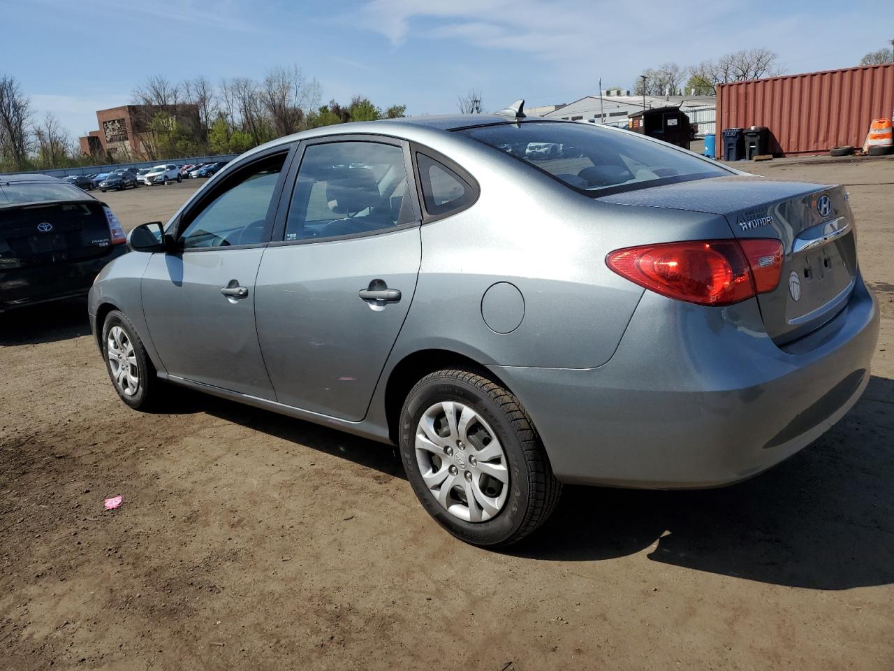 HYUNDAI ELANTRA BLUE