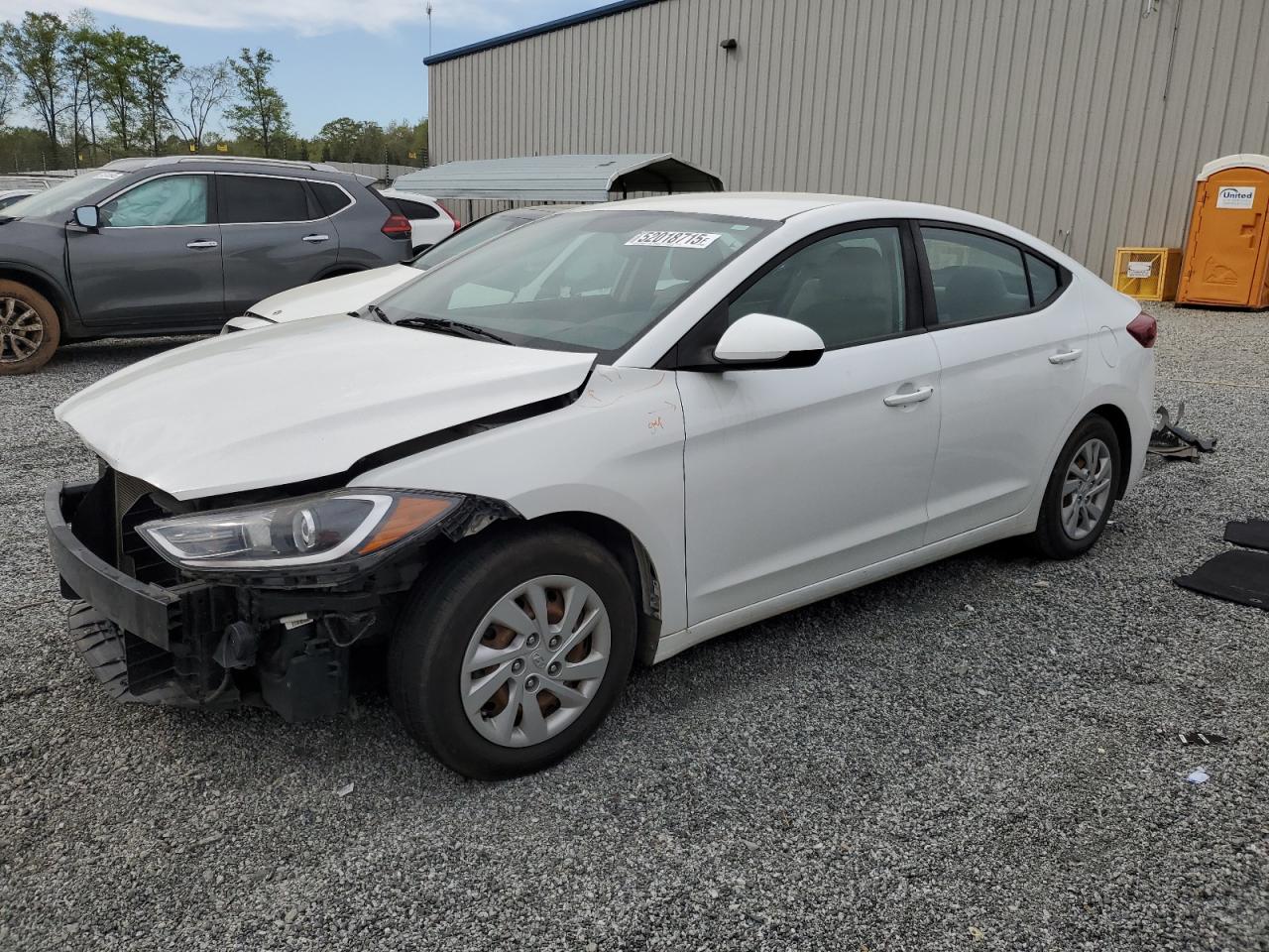 HYUNDAI ELANTRA SE