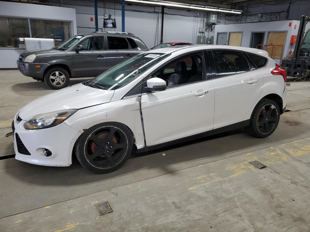 FORD FOCUS TITANIUM
