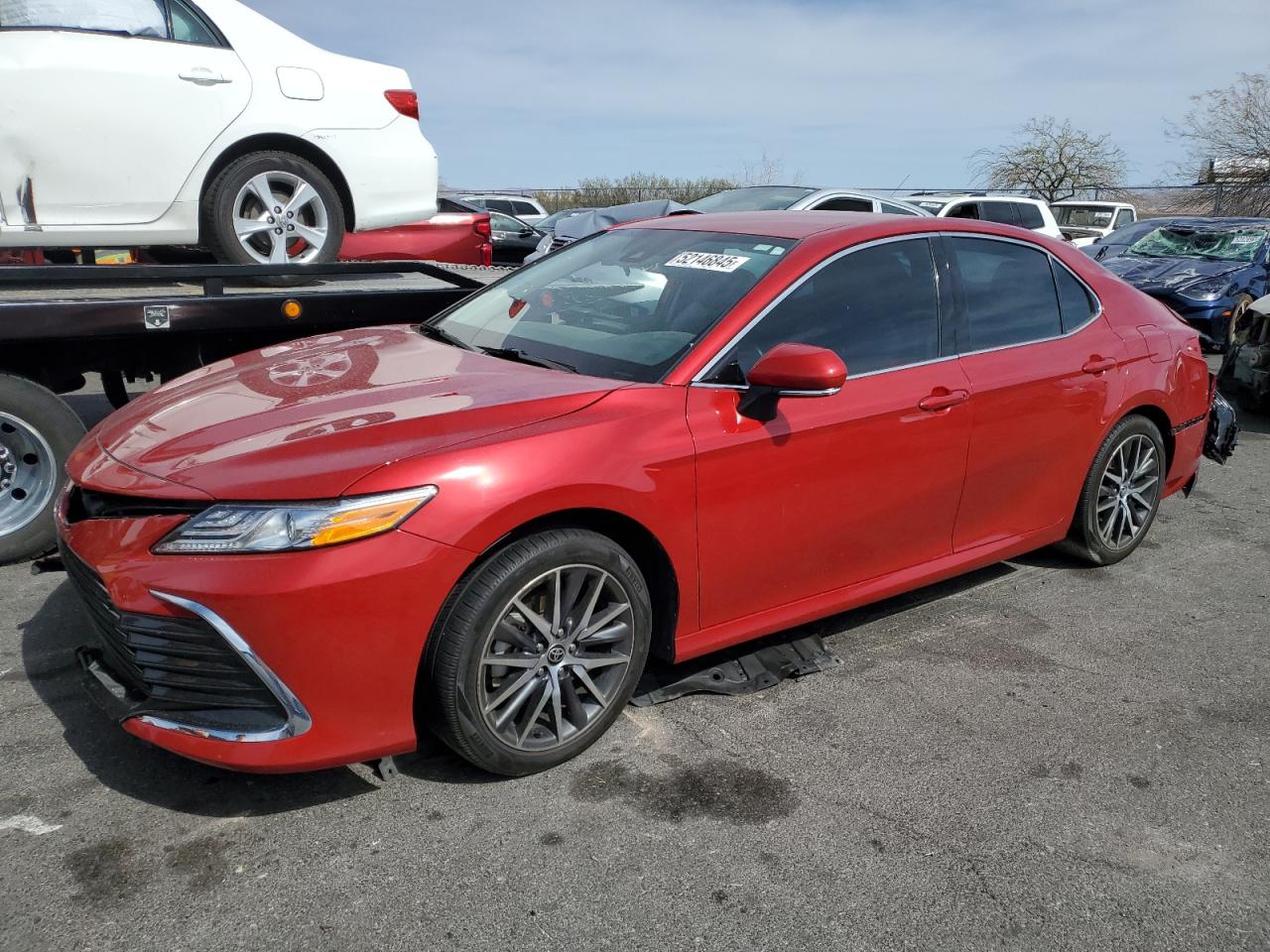 TOYOTA CAMRY XLE