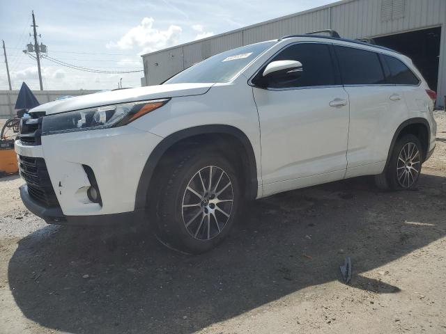 TOYOTA HIGHLANDER SE