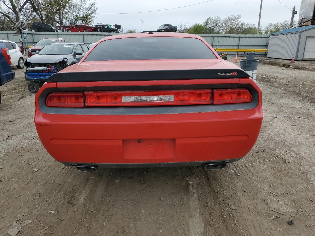 DODGE CHALLENGER SRT-8