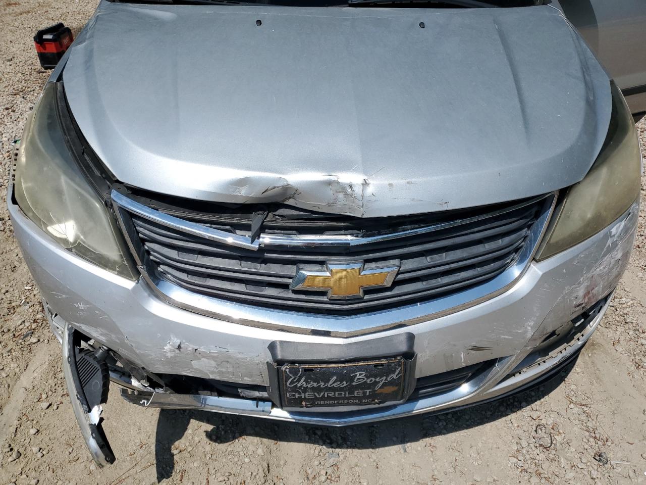 CHEVROLET TRAVERSE LS