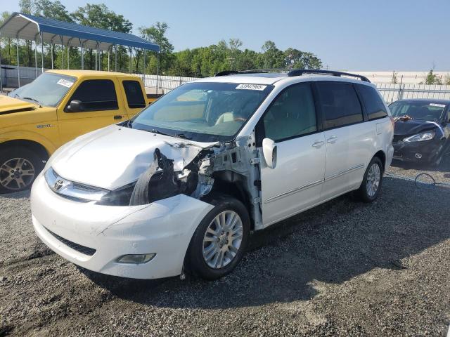 TOYOTA SIENNA XLE