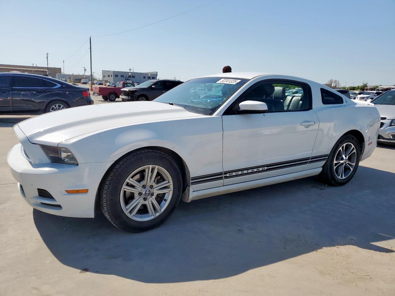 FORD MUSTANG
