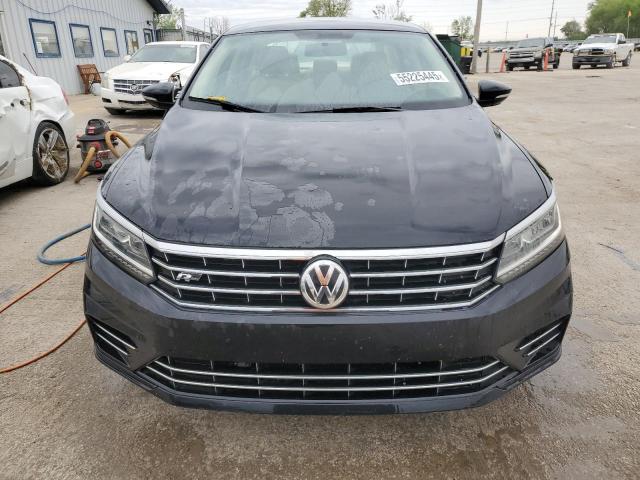 2017 VOLKSWAGEN PASSAT R-L - 1VWDT7A30HC048700