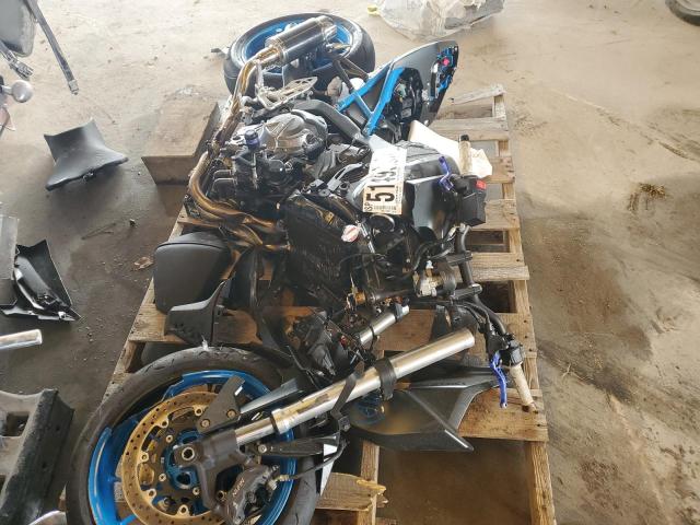 2024 SUZUKI GSX800 R JS1EM11B4R7100665