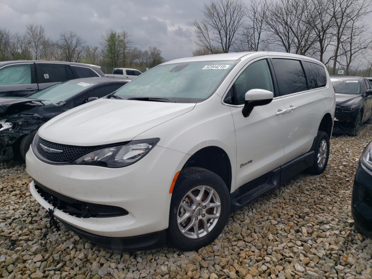 CHRYSLER VOYAGER LX