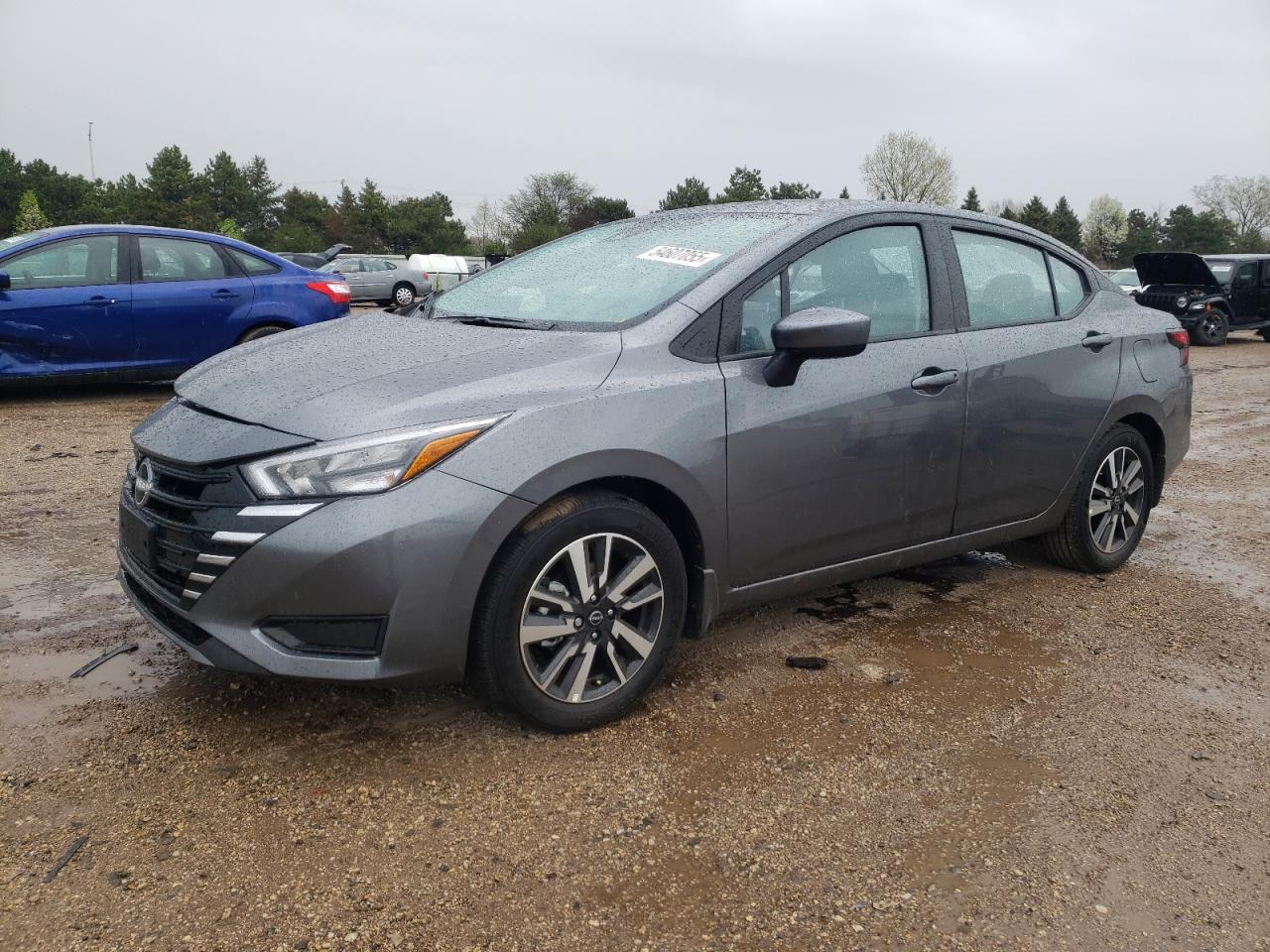 NISSAN VERSA SV