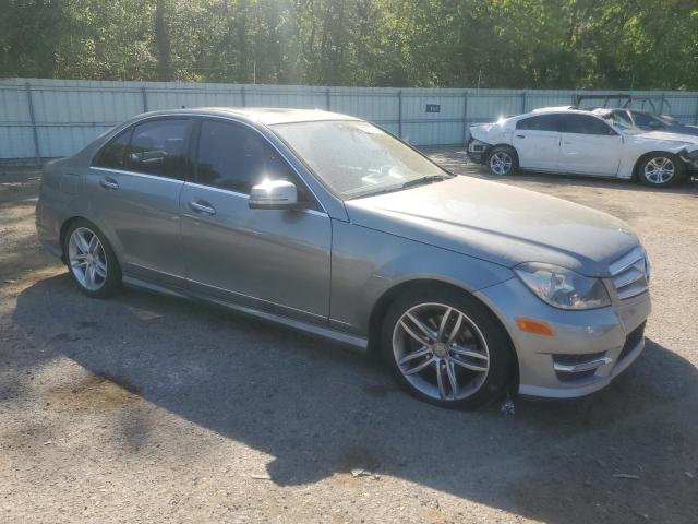 Vin: wddgf4hb0dr290063, lot: 52772675, mercedes-benz c-class 250 20134