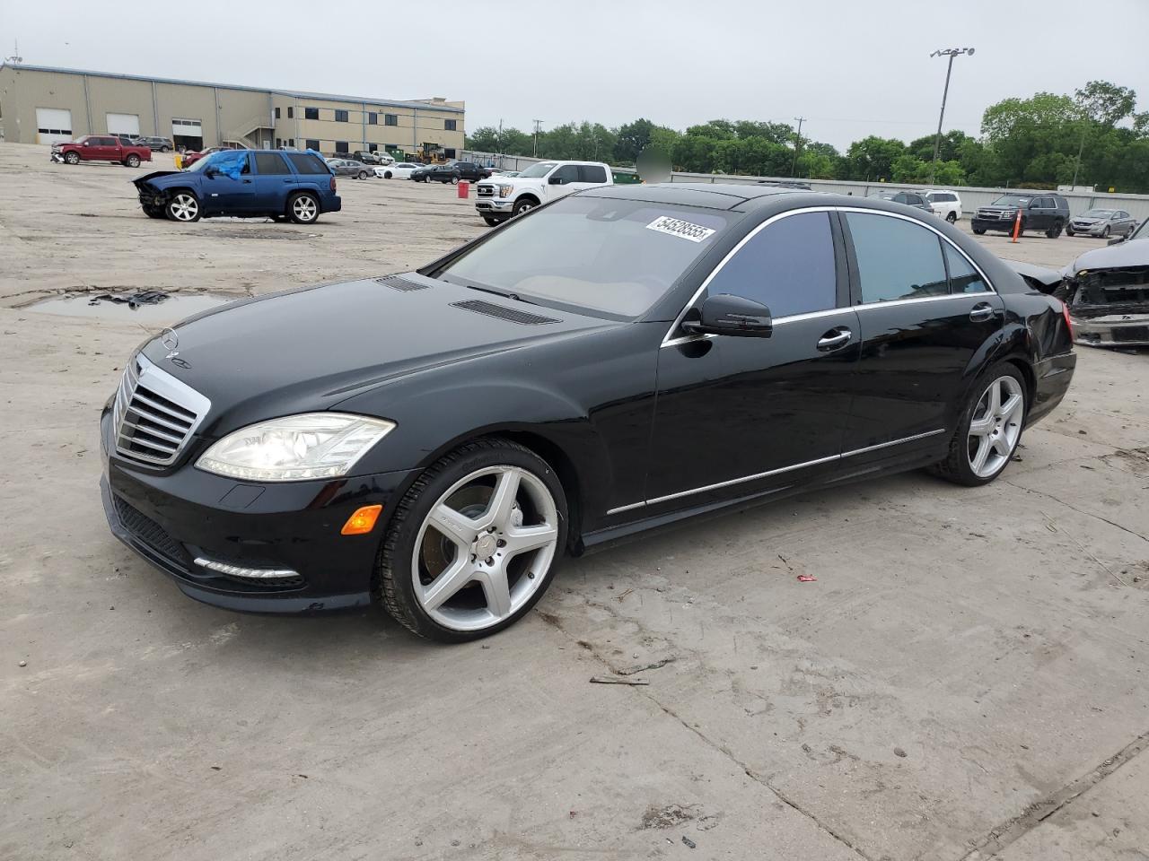 MERCEDES-BENZ S-CLASS 550