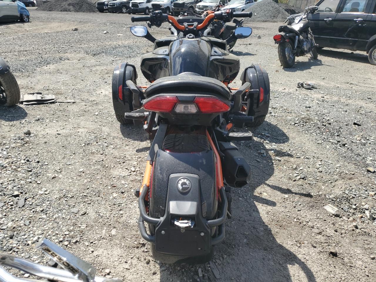 Lot #3142229316 2021 CAN-AM SPYDER ROA