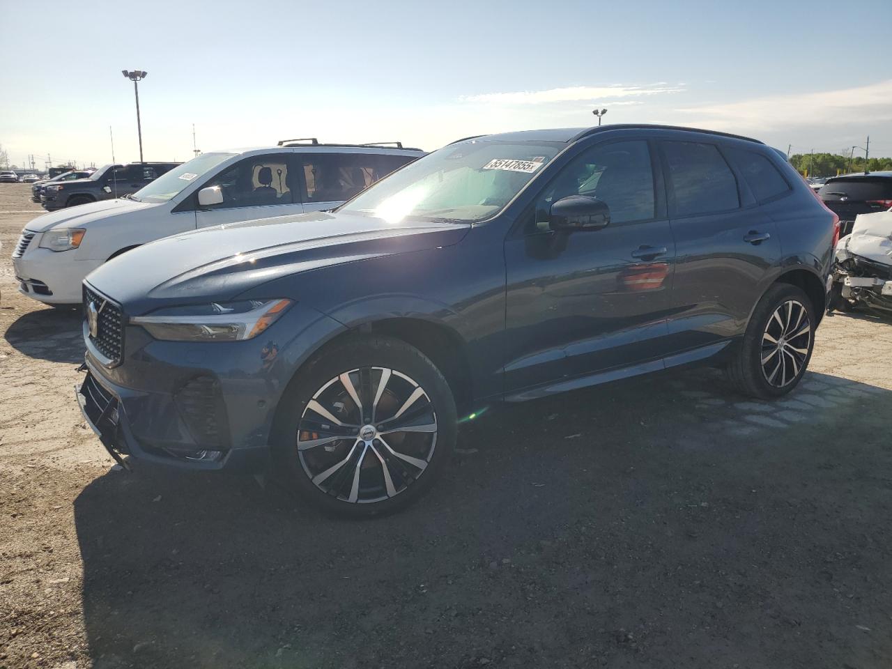 VOLVO XC60 PLUS