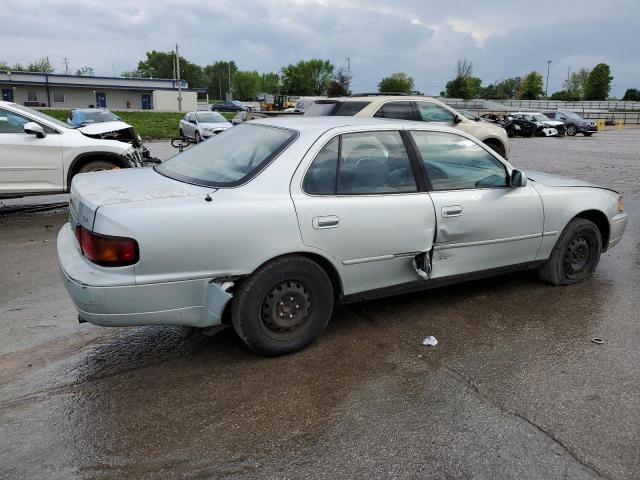 Vin: 4t1sk12e2su617134, lot: 54775365, toyota camry le 19953