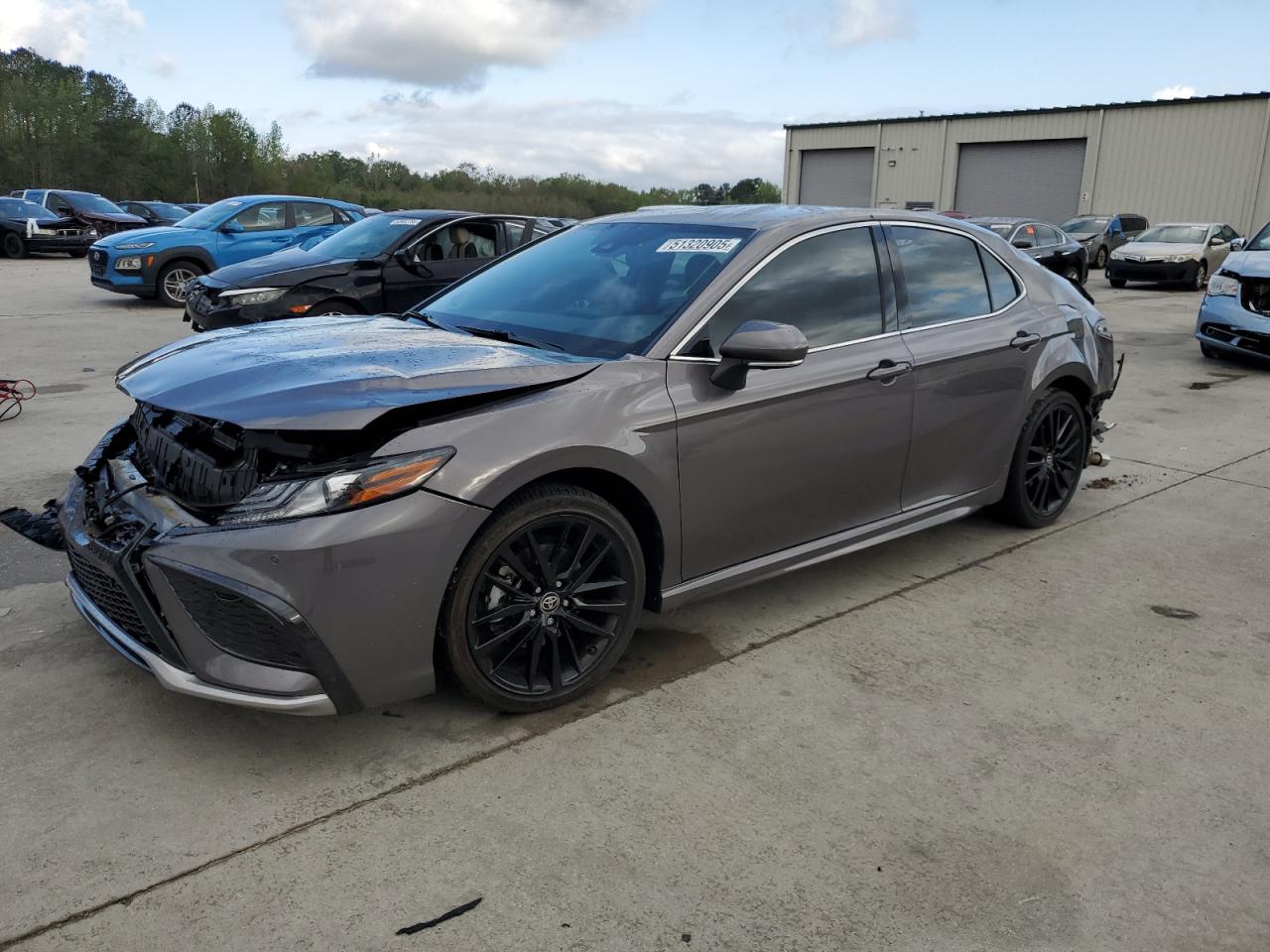 TOYOTA CAMRY XSE