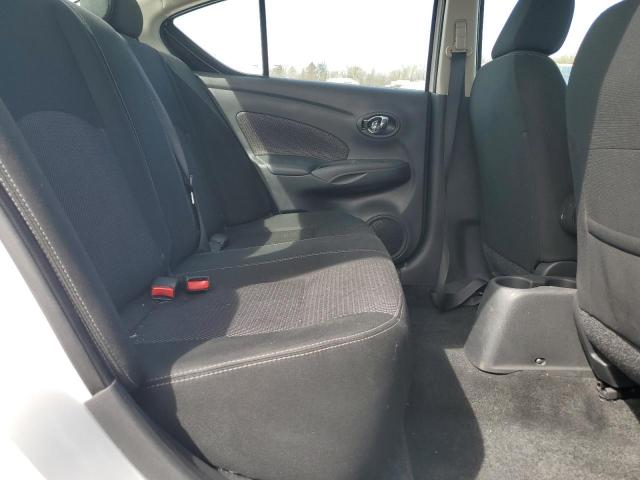 2018 NISSAN VERSA S 3N1CN7AP7JL880415