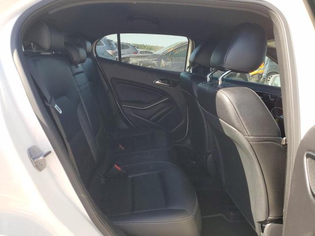 2019 MERCEDES-BENZ GLA 250 - WDCTG4EB5KJ574983
