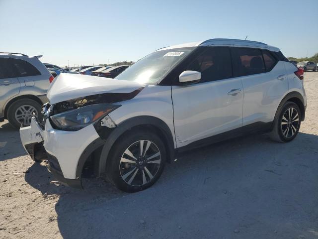 NISSAN KICKS SV