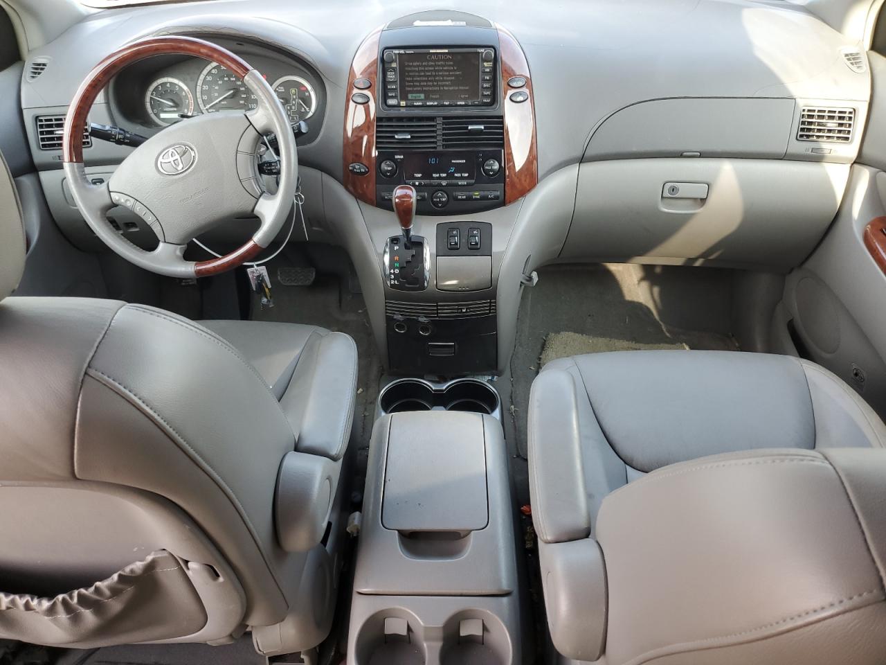 Lot #3282378319 2004 TOYOTA SIENNA XLE