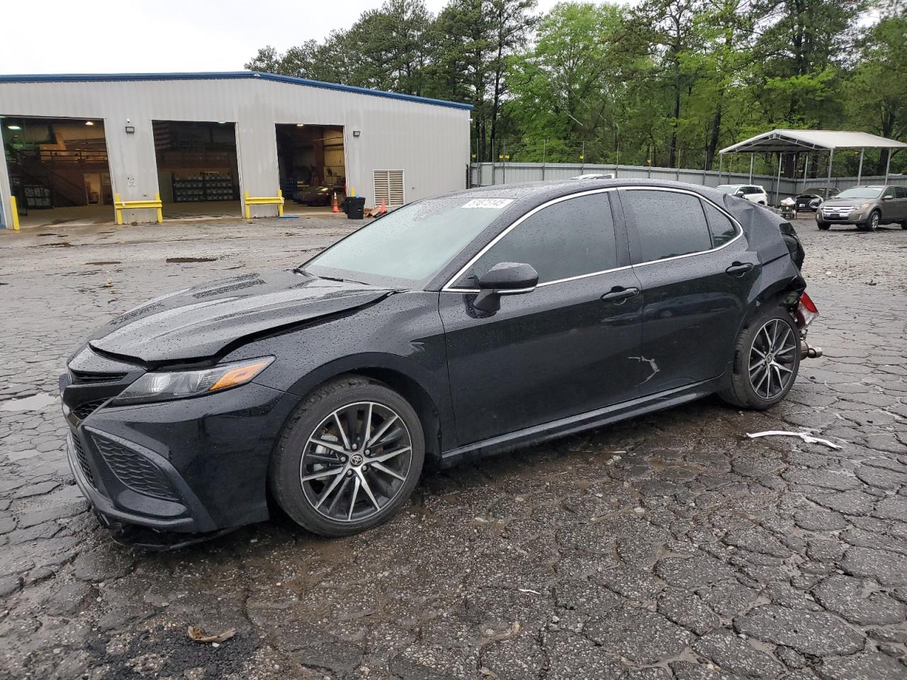 TOYOTA CAMRY SE NIGHT SHADE