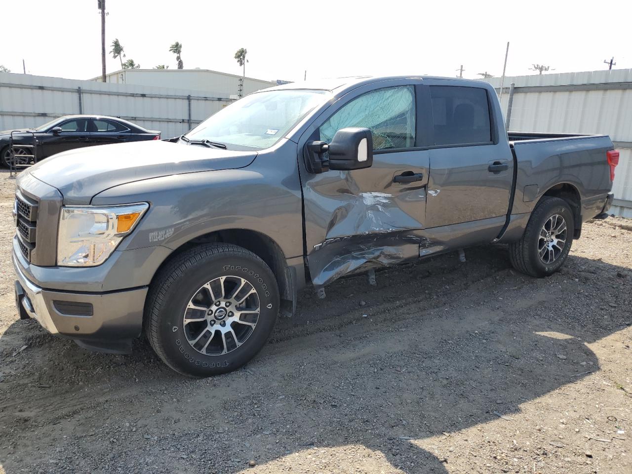 NISSAN TITAN SV