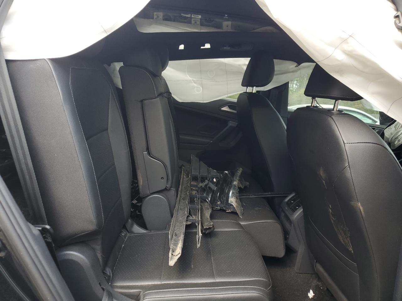 VOLKSWAGEN TIGUAN SE