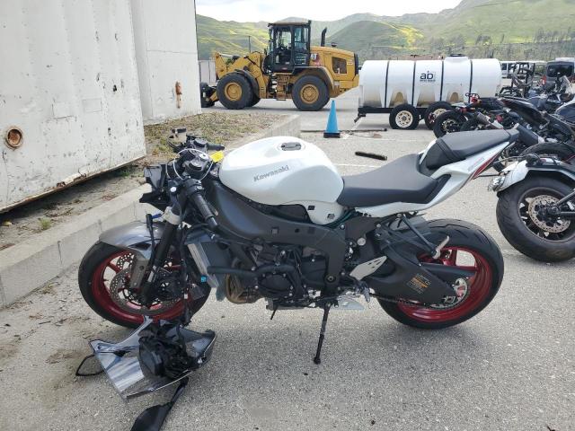 KAWASAKI ZX636 K 2025 silver  gas JKBZXJJ18SA022881 photo #4