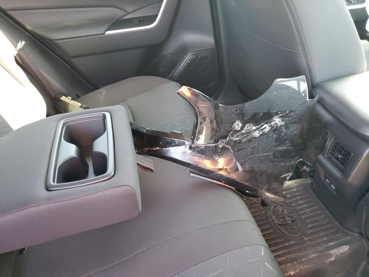 TOYOTA RAV4 WOODLAND EDITION