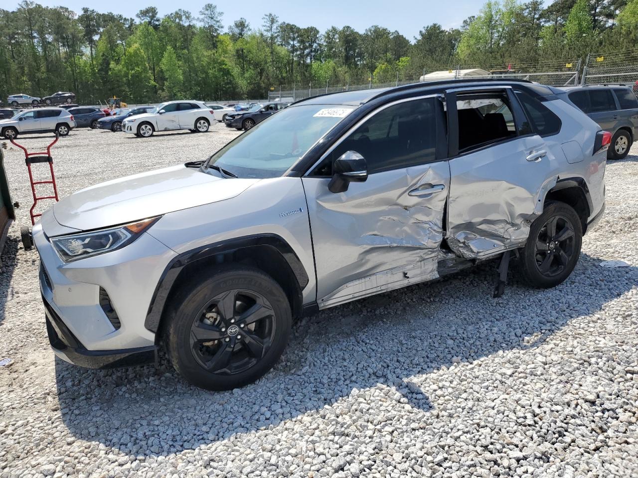 TOYOTA RAV4 XSE