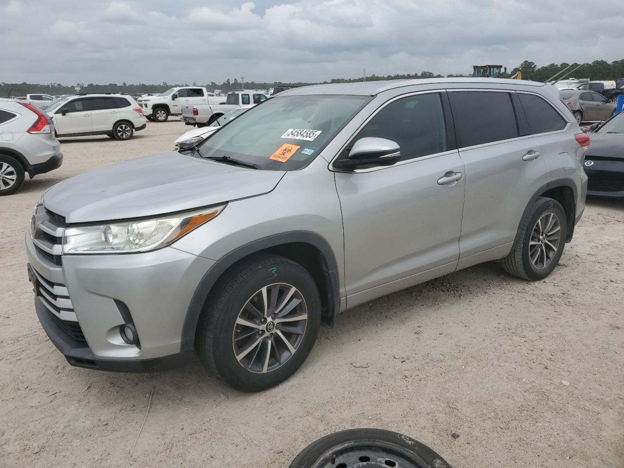 TOYOTA HIGHLANDER SE