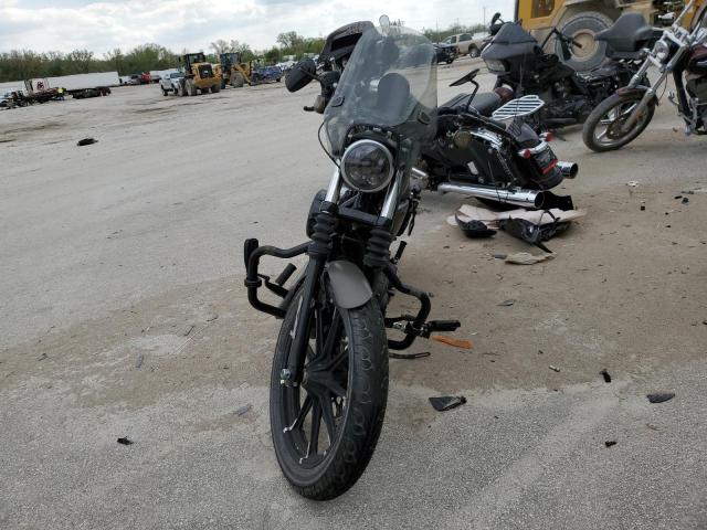 2018 HARLEY-DAVIDSON XL883 IRON 1HD4LE212JC417937