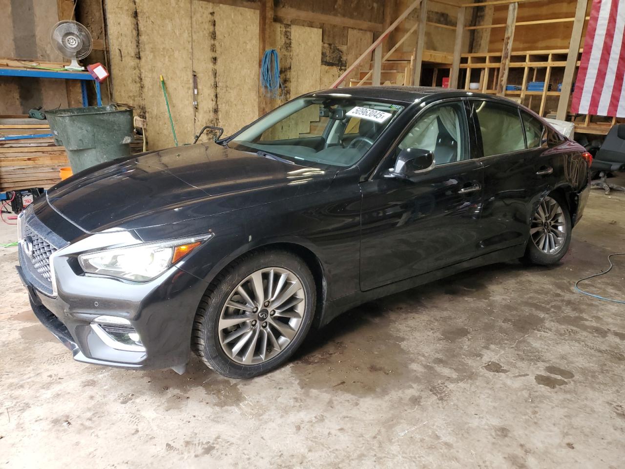 INFINITI Q50 LUXE