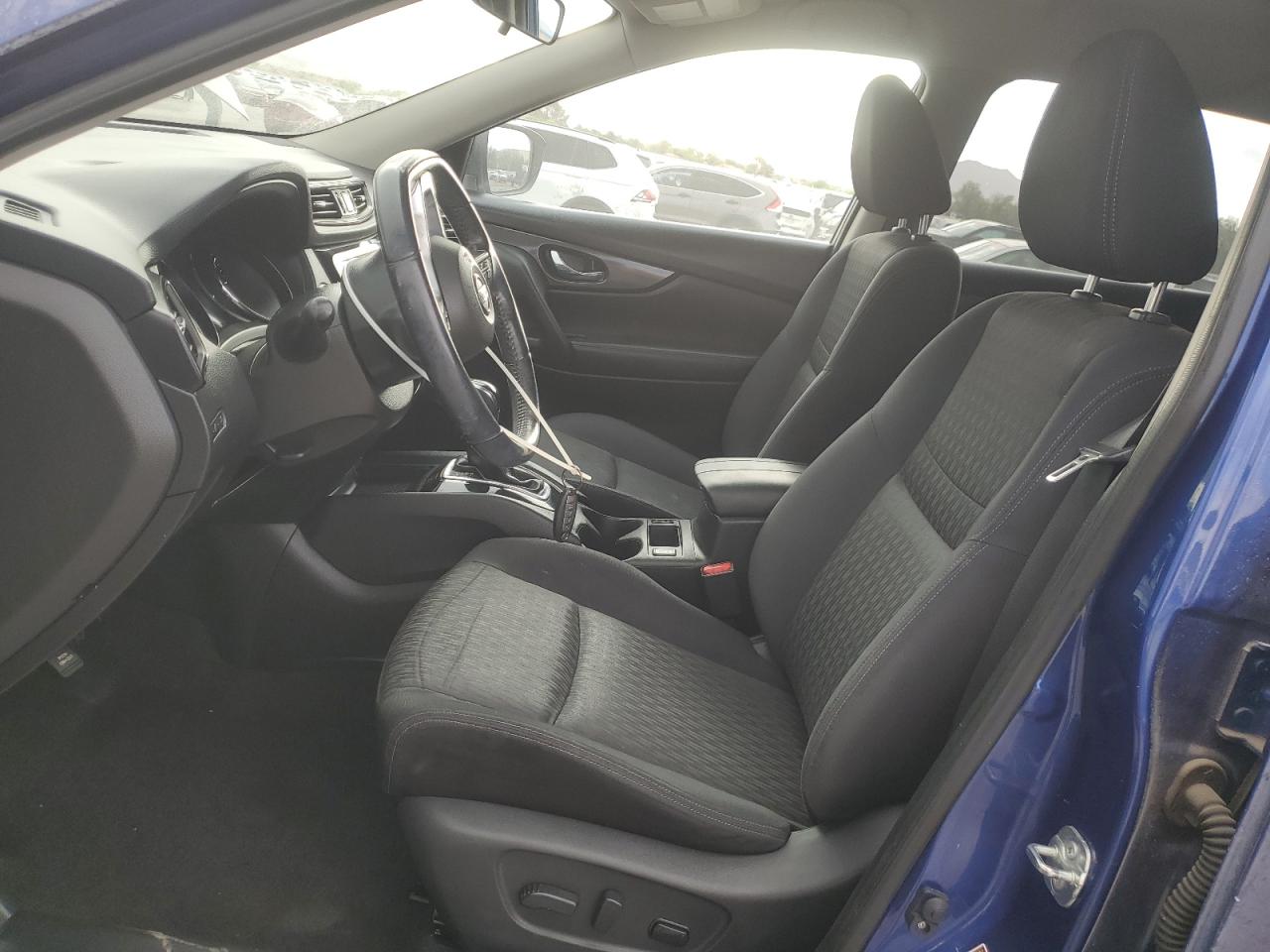 Nissan Rogue s 2018