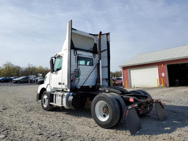 VOLVO VN VNL 2016 white tractor diesel 4V4N39TG4GN965682 photo #4